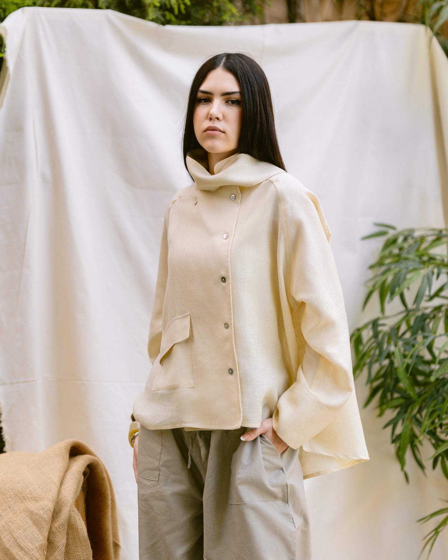 LINEN BLOUSE