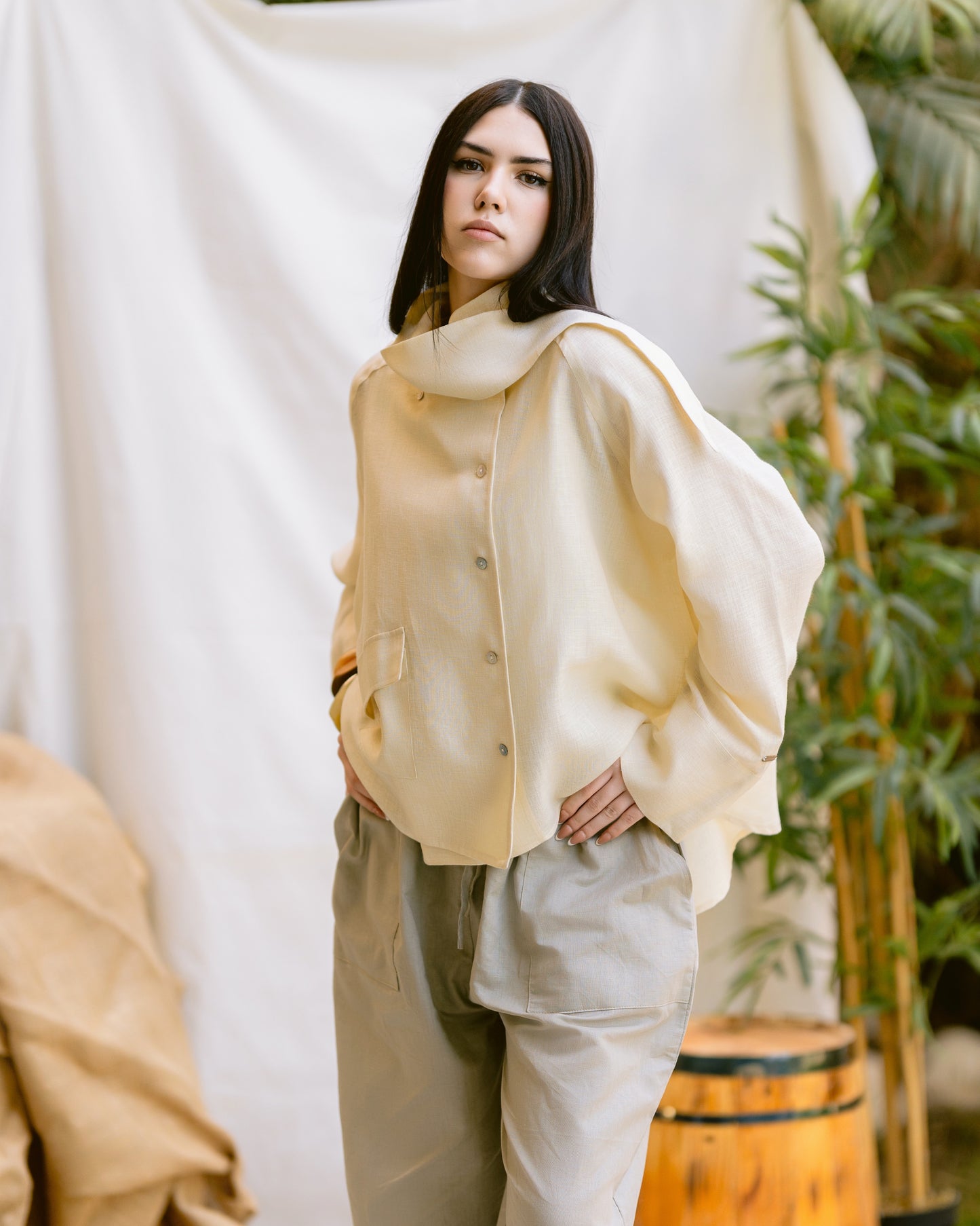 LINEN BLOUSE