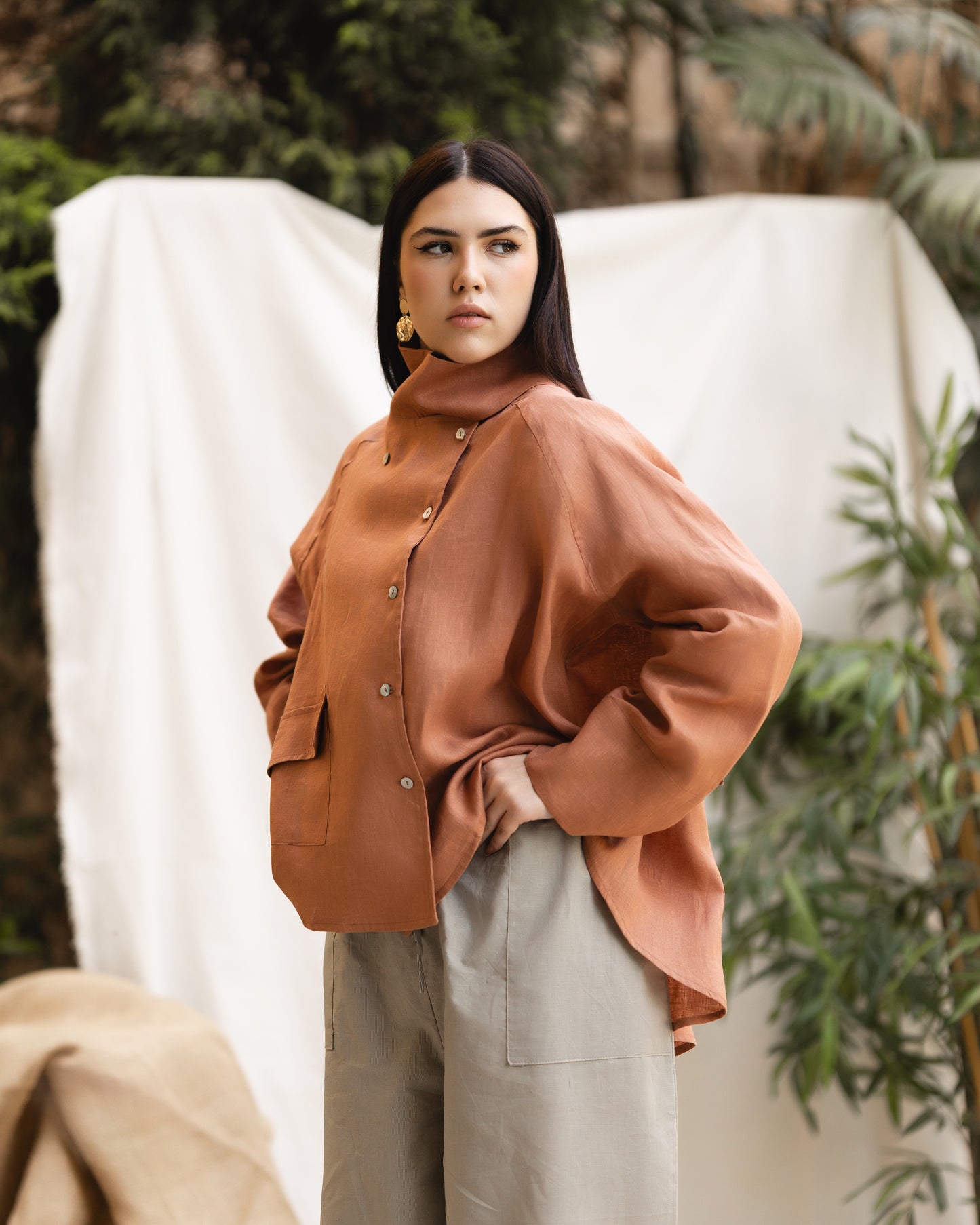 LINEN BLOUSE