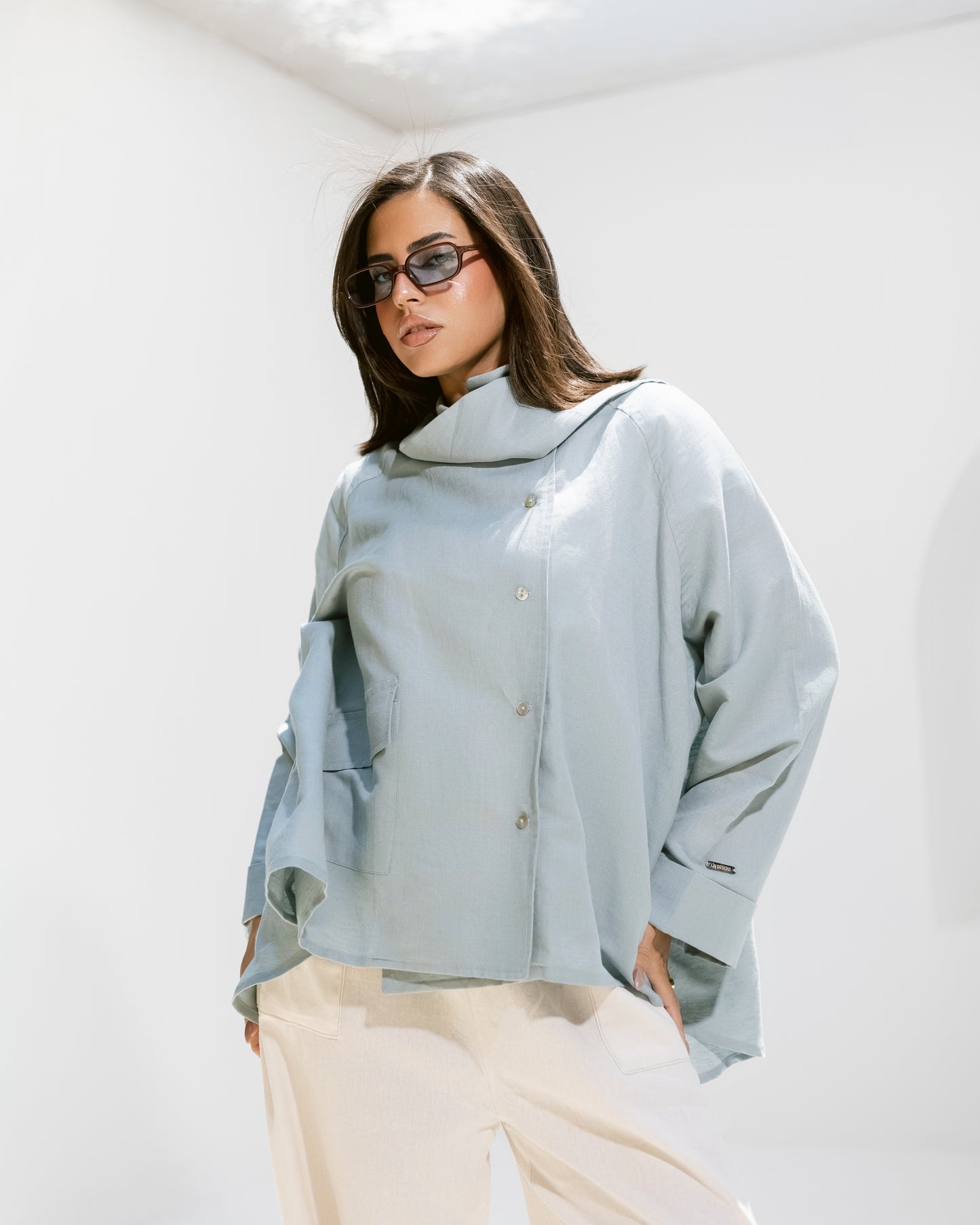 LINEN BLOUSE