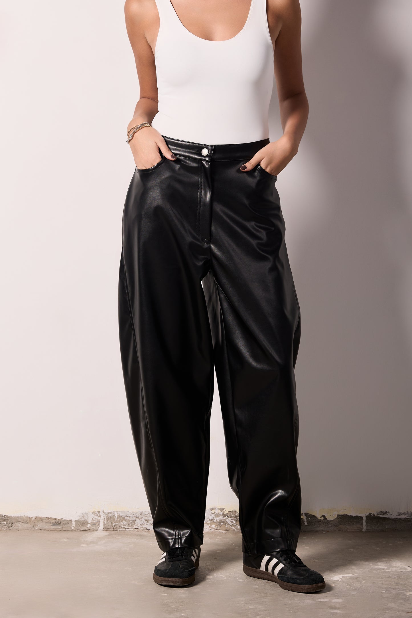 LEATHER BALLON PANTS